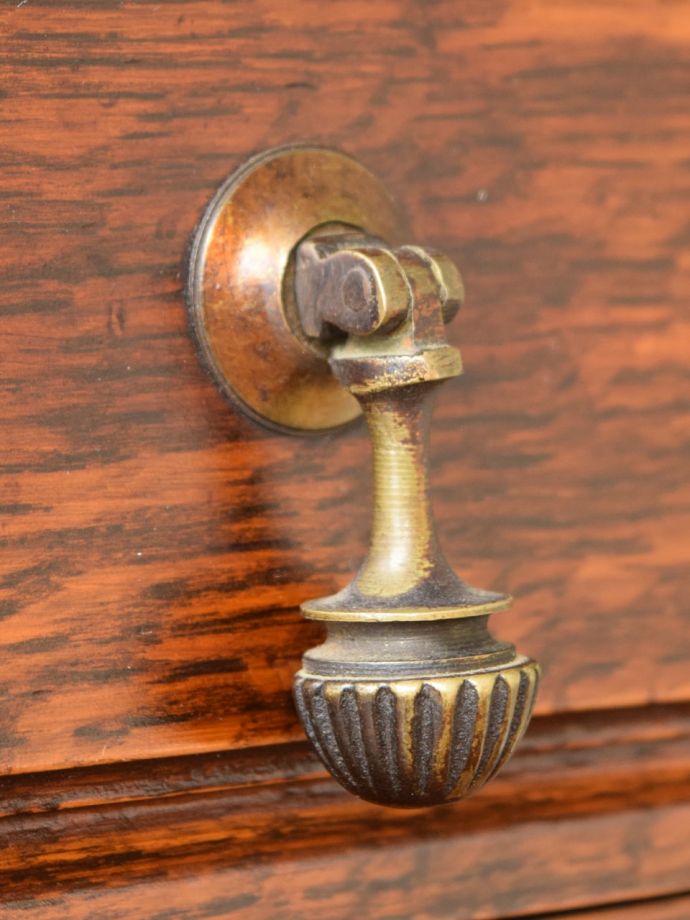 アンティーク家具の取っ手