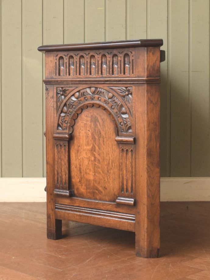 収納ボックスの側面