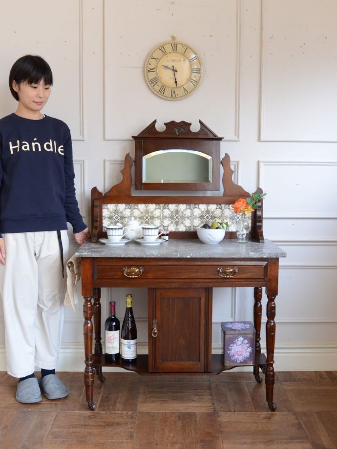 英国のアンティーク家具、ウォッシュスタンド