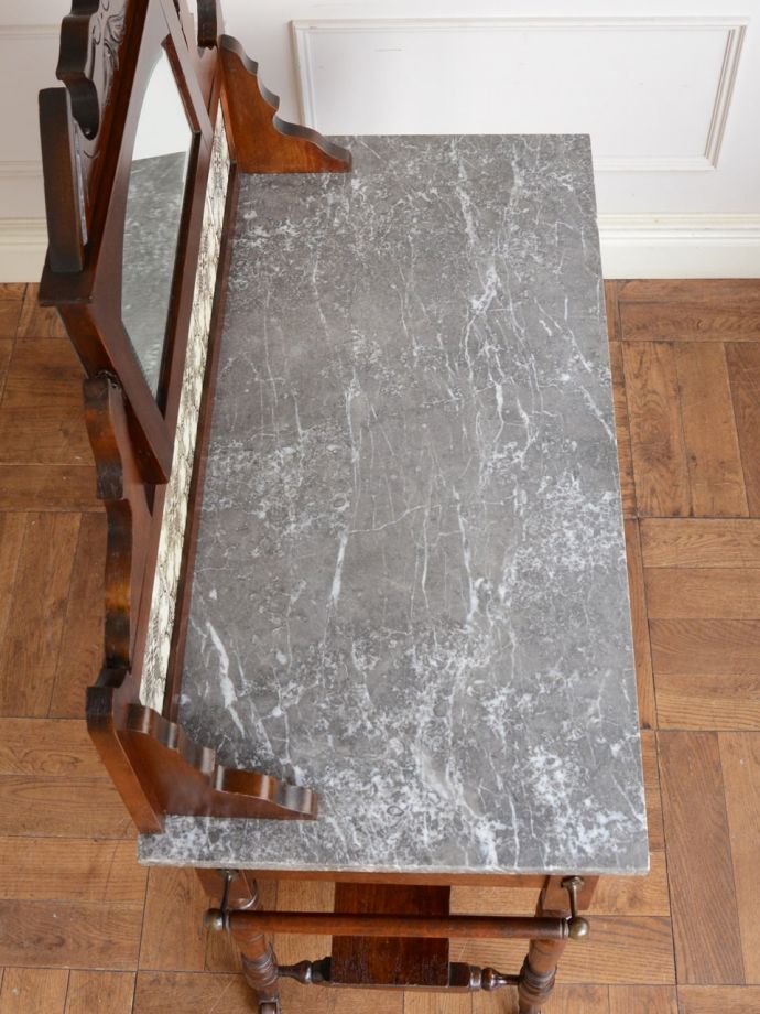 ウォッシュスタンドの天板