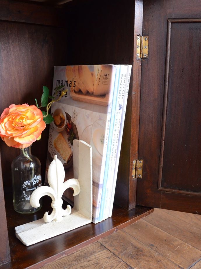 収納たっぷりのウォッシュスタンド