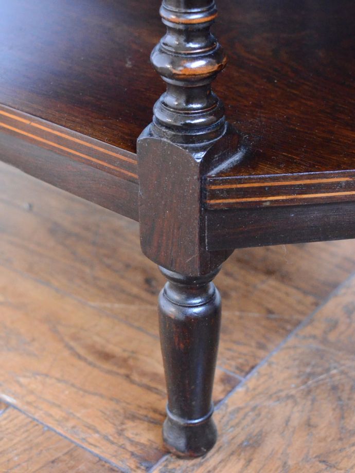 アンティーク家具の脚