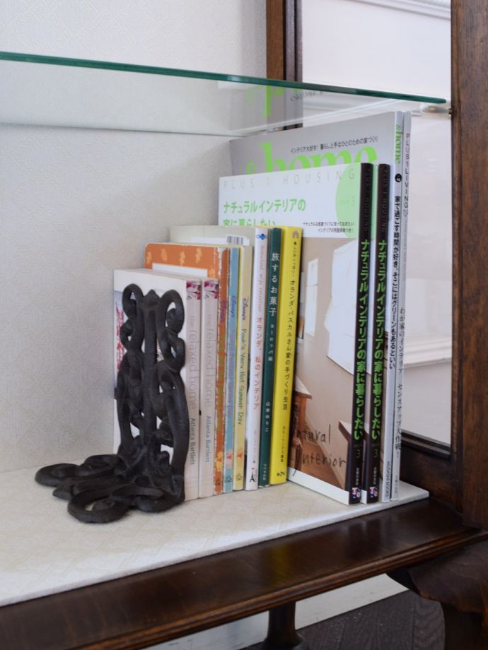 収納たっぷりのキャビネット