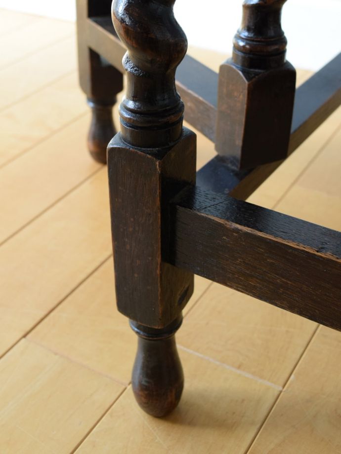 ゲートレッグテーブルの脚