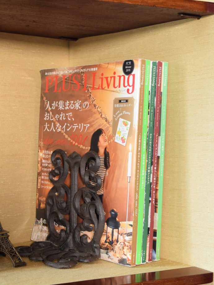 収納たっぷりのキャビネット