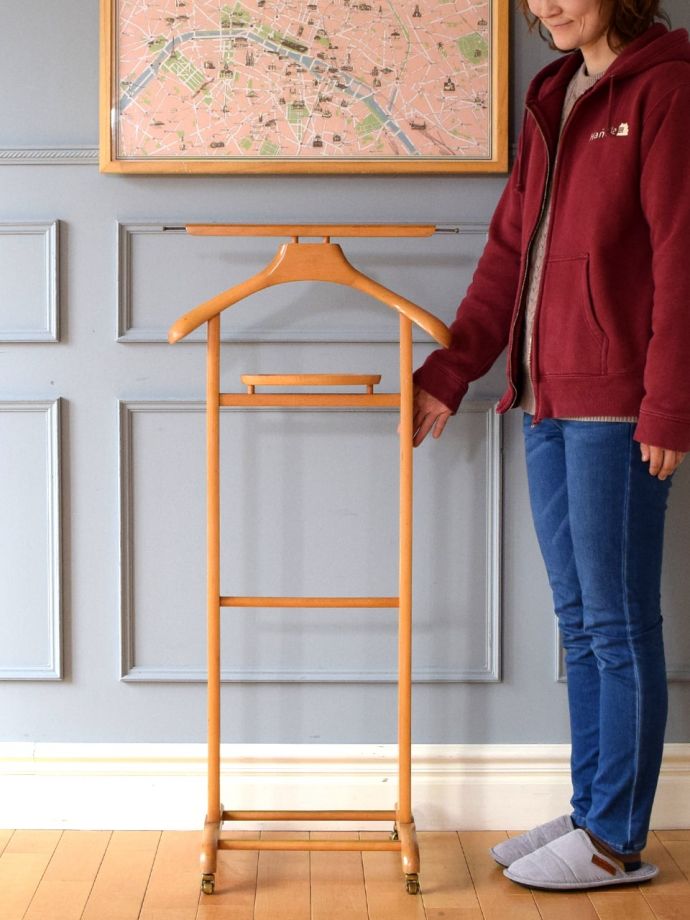 英国アンティークのコートハンガー