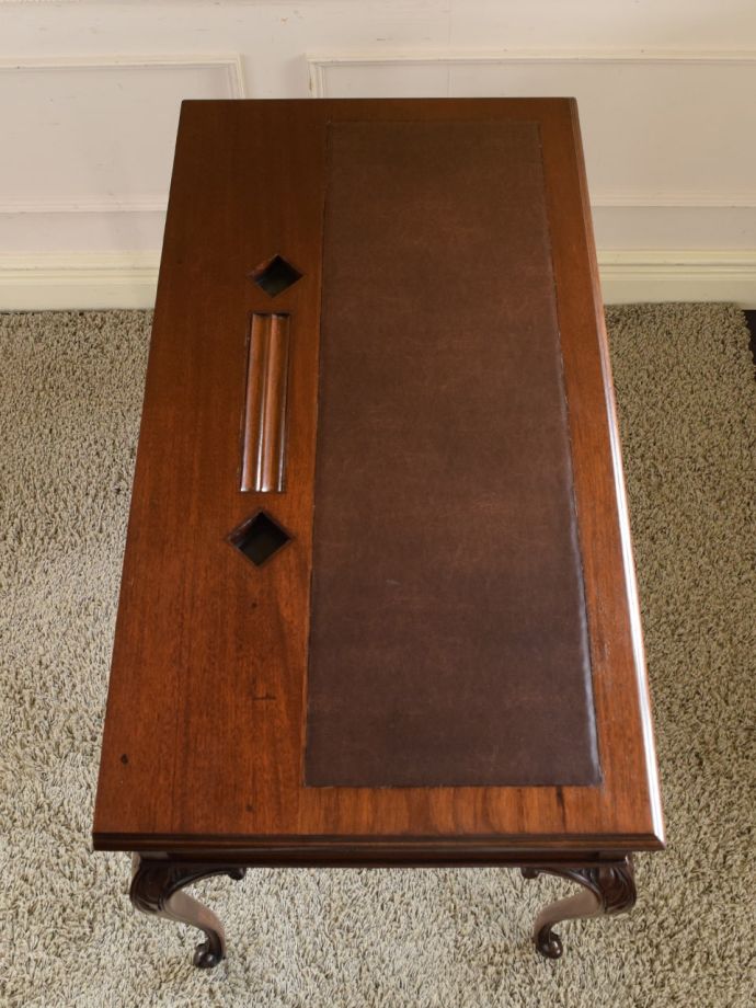 書斎机の美しい天板