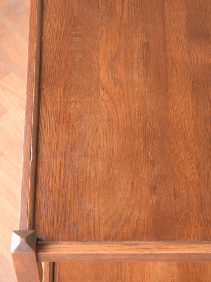 アンティークワゴンの木目