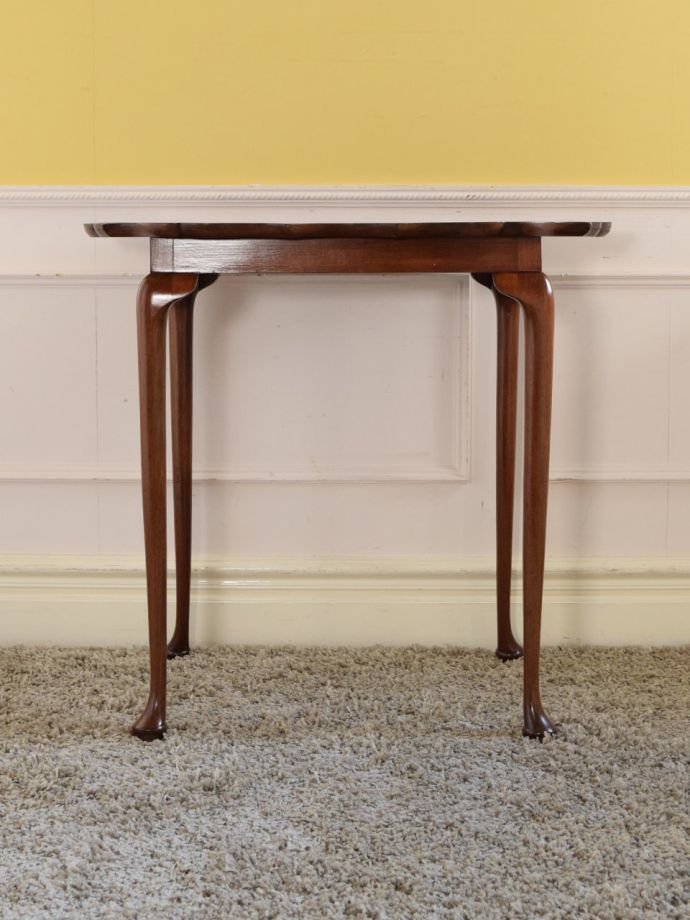 オケージョナルテーブルの側面