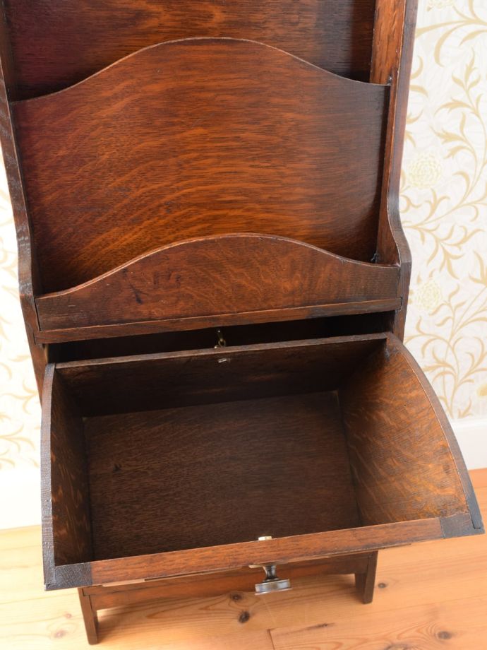 アンティークのコールボックス