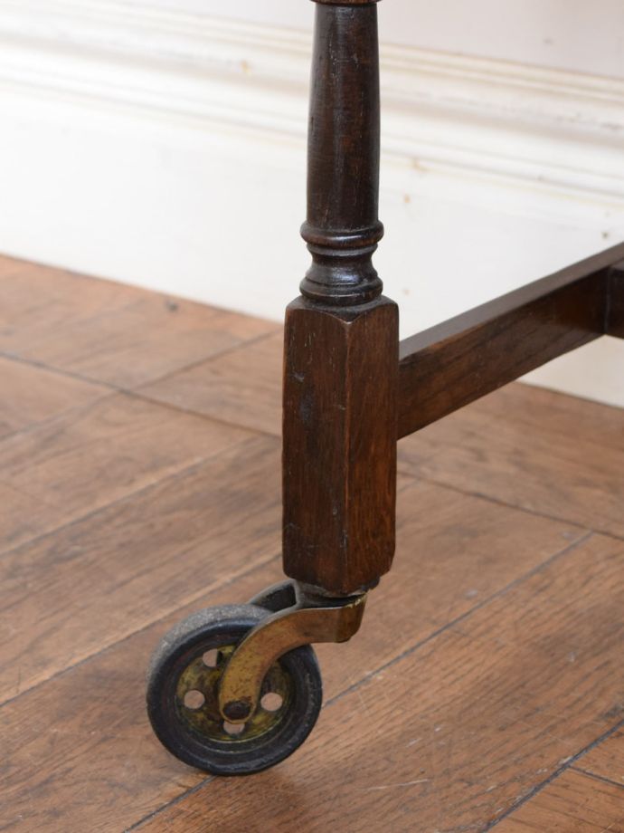 アンティーク家具の脚