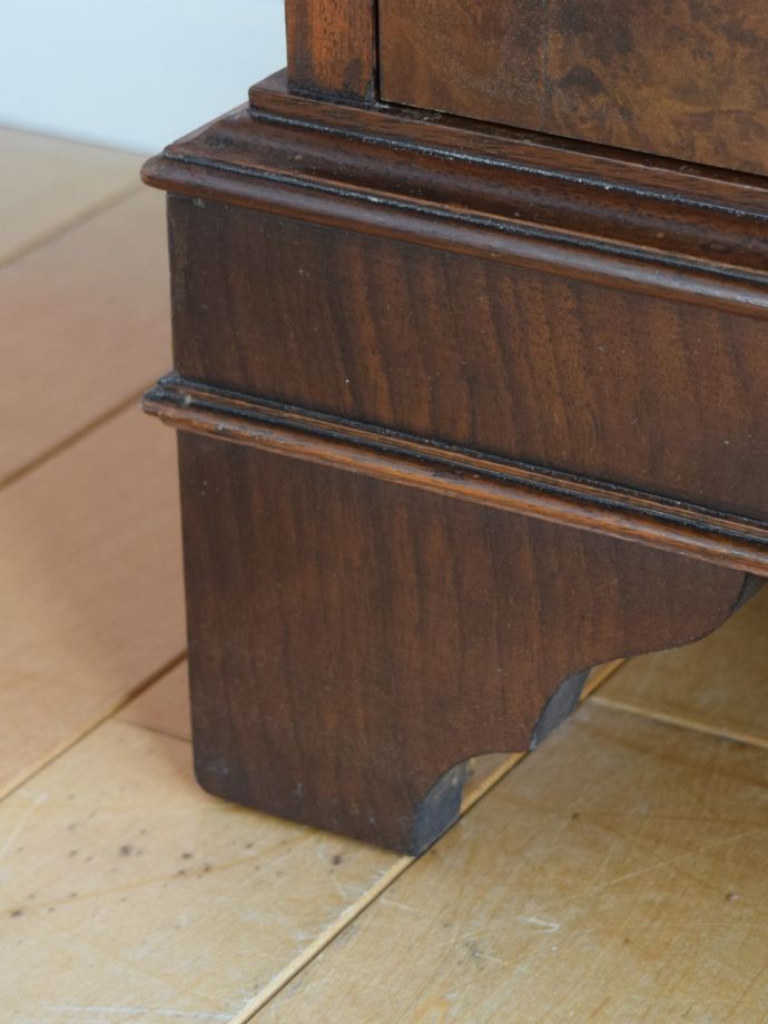 アンティーク家具の脚