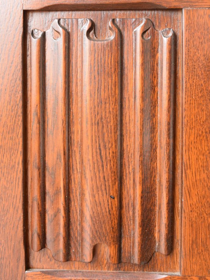 キャビネットの装飾