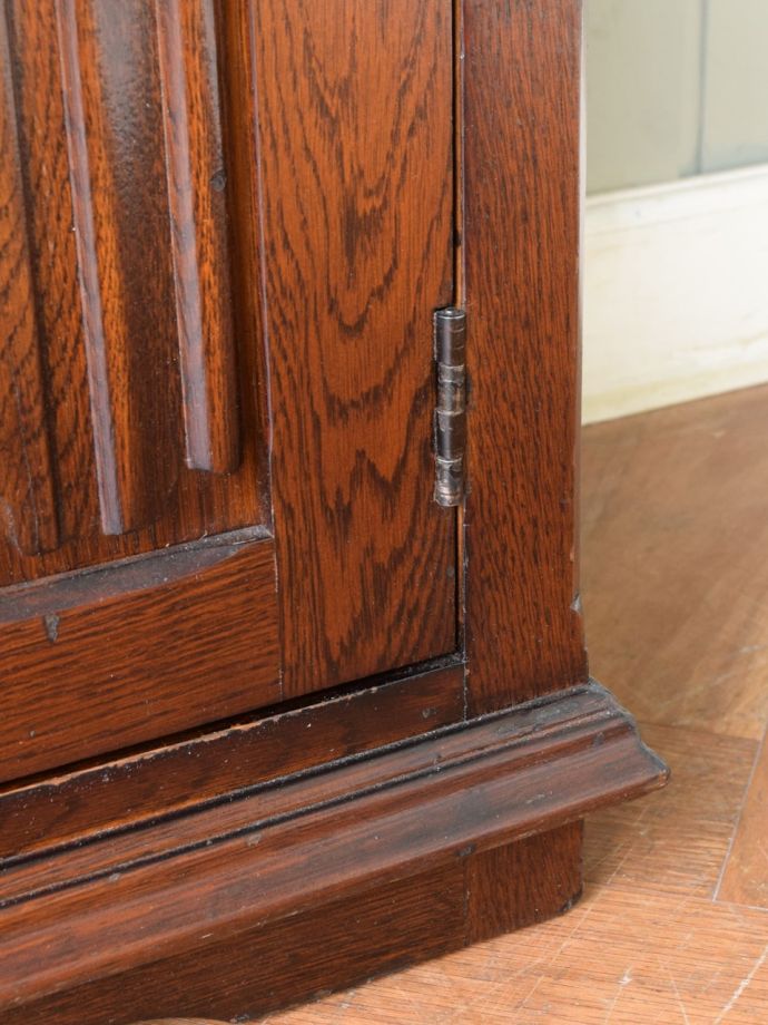 アンティーク家具の脚