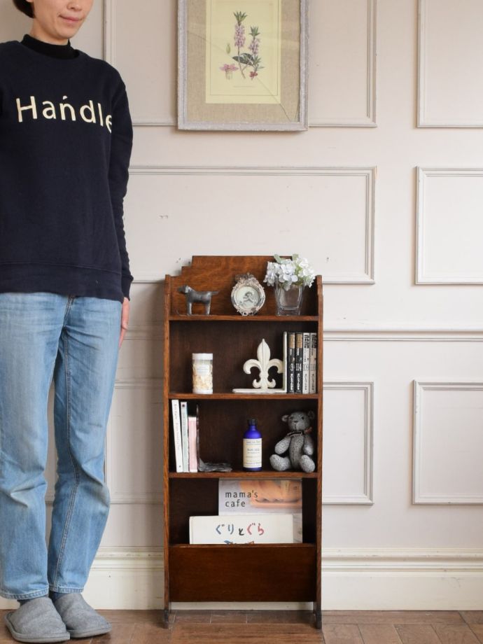 アンティークのおしゃれな本棚