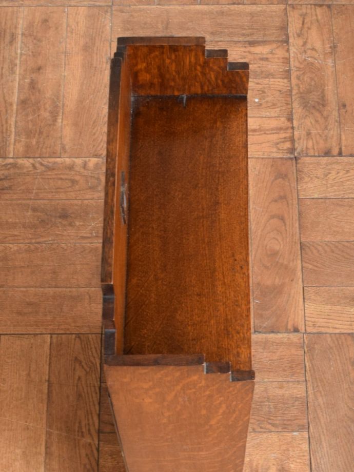 マガジンラックの天板