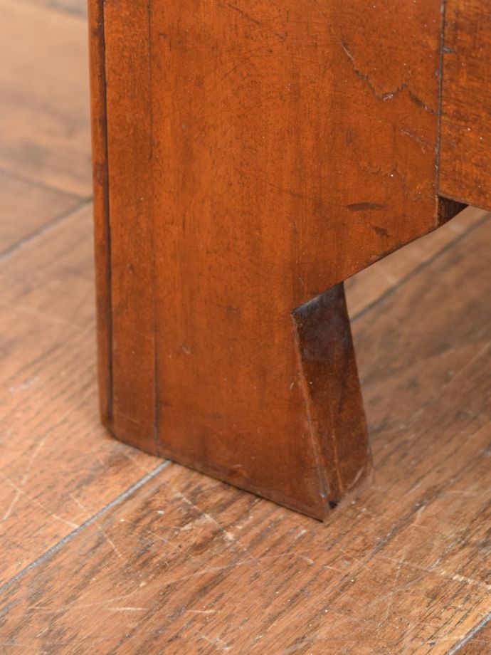 アンティーク家具の脚