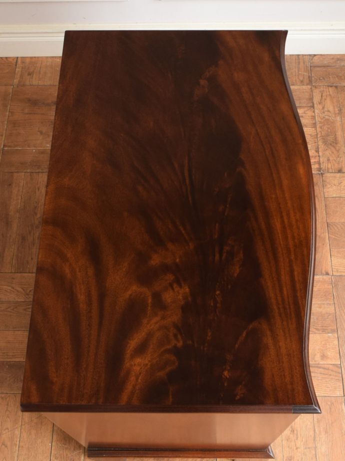 おしゃれなチェストの天板