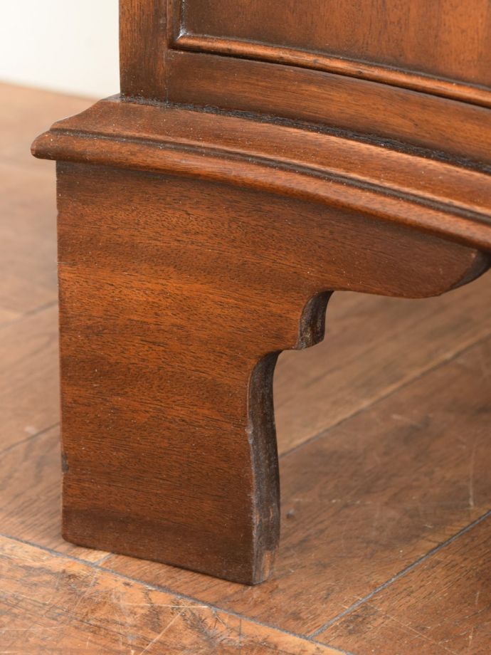 アンティーク家具の脚