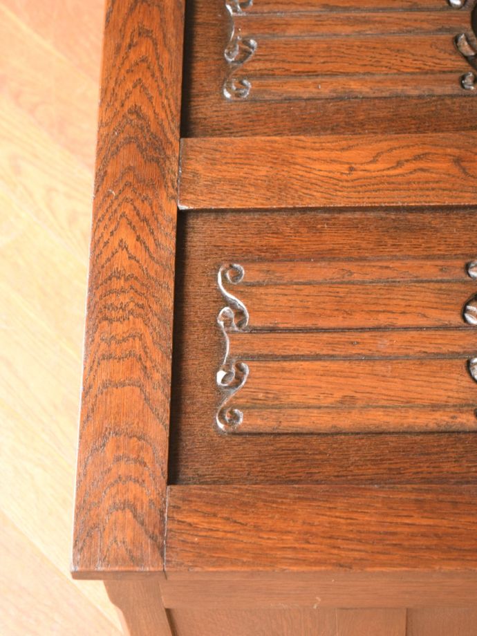 ブランケットボックスの天板