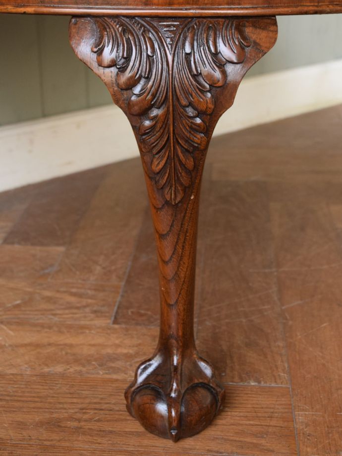 アンティーク家具の脚