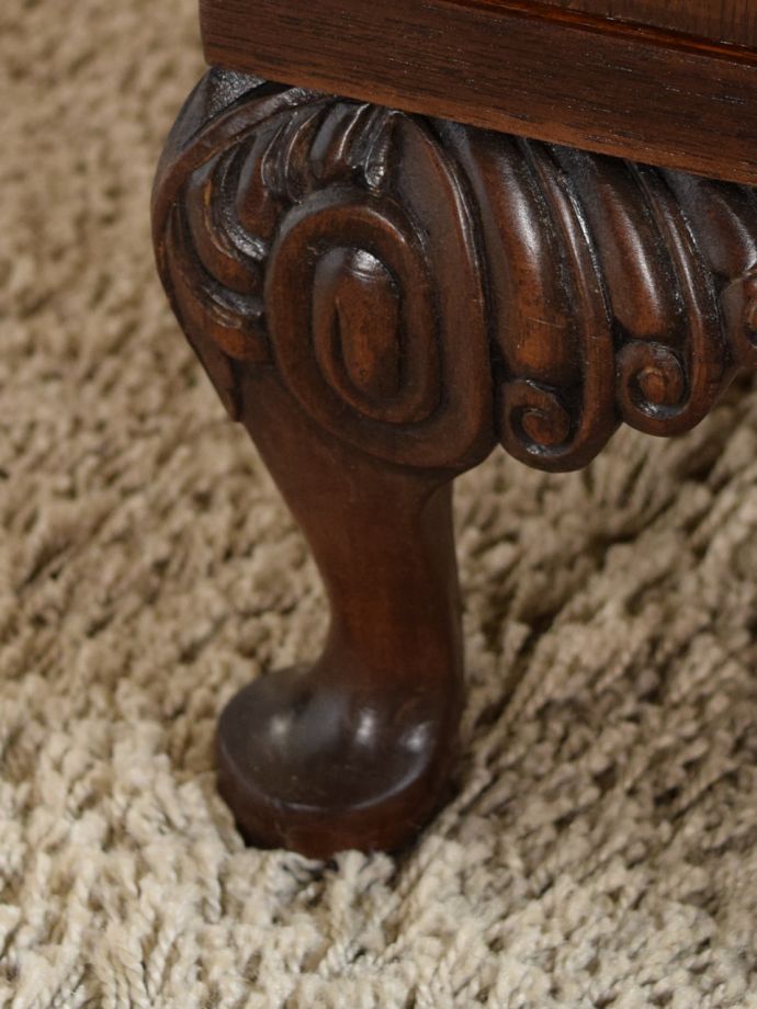アンティーク家具の脚