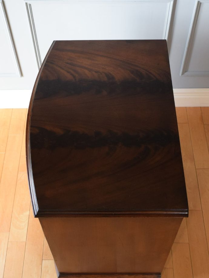 おしゃれなチェストの天板