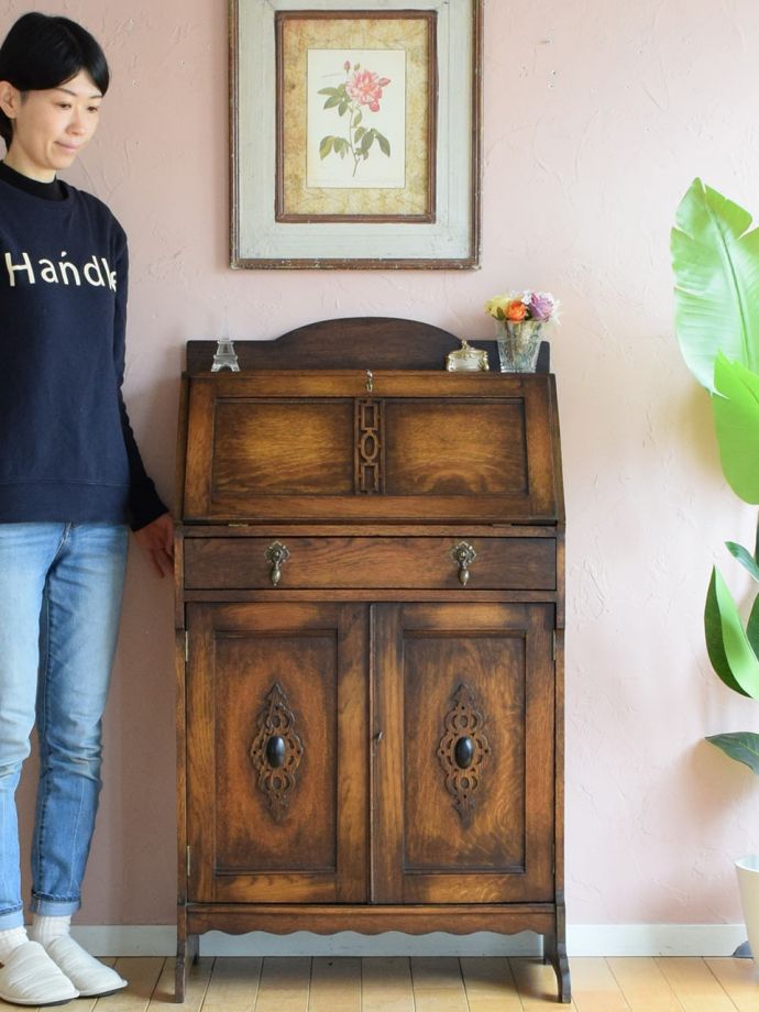 英国アンティークのビューロー