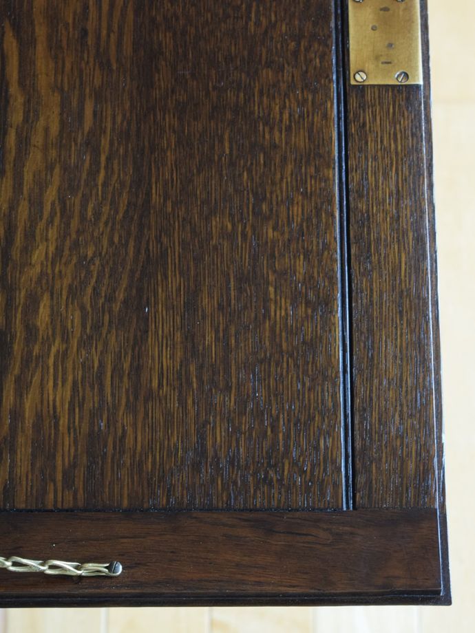 アンティークビューローのデスク