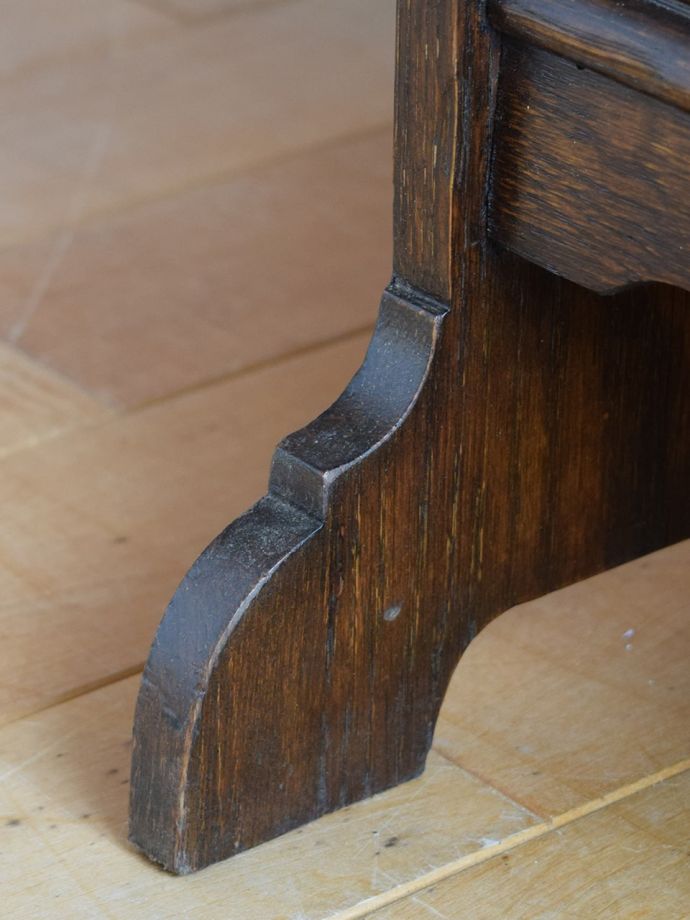 アンティーク家具の脚