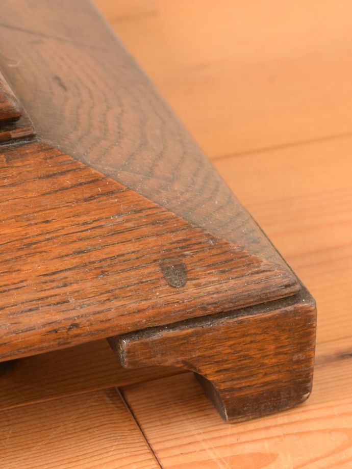 アンティーク家具の脚