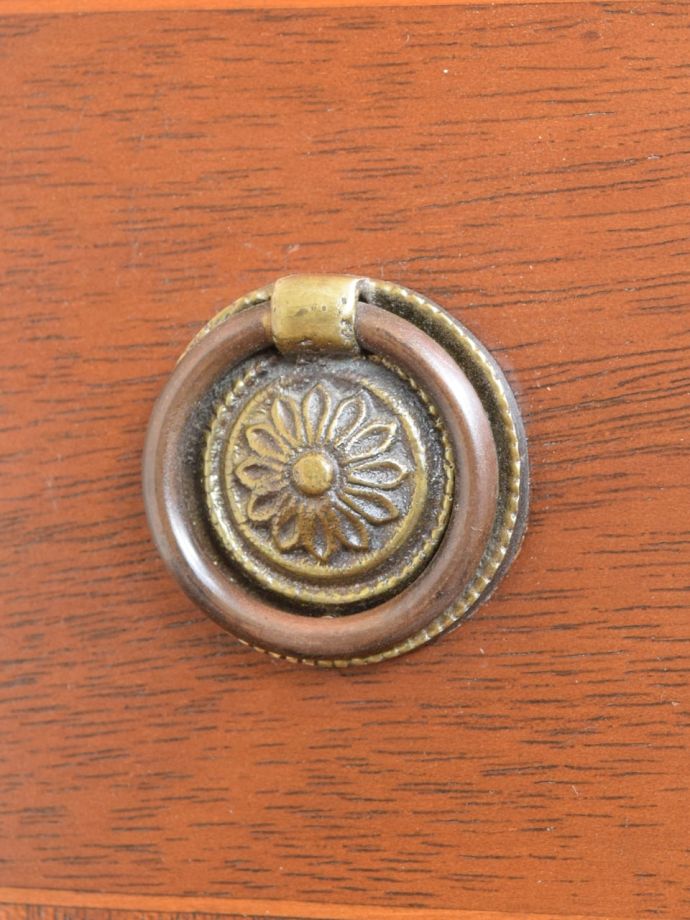 アンティークチェストの取っ手