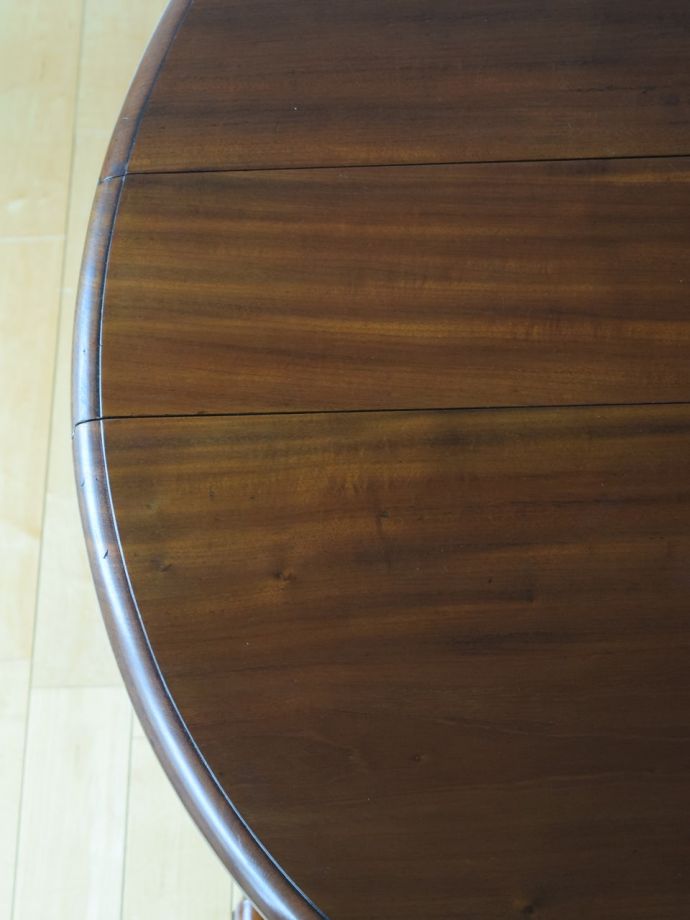 アンティークらしい木目