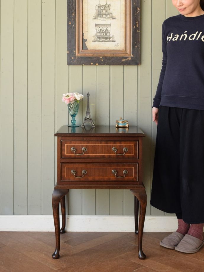 英国アンティークのチェスト