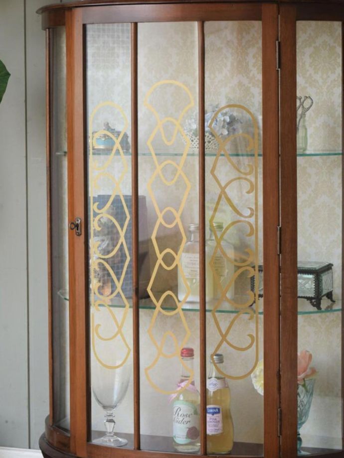 アンティークガラスの扉