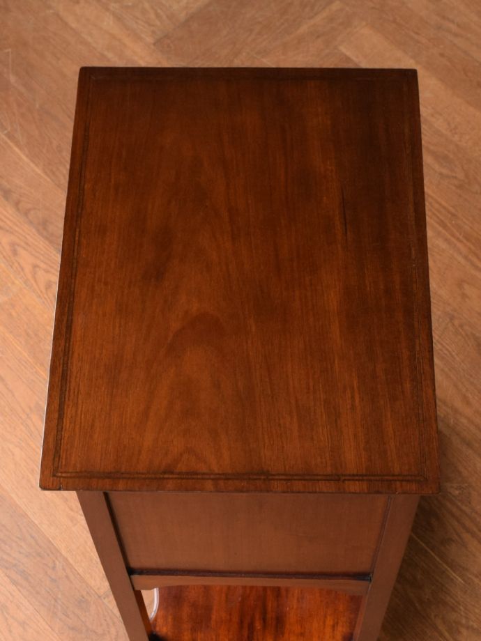 アンティークチェストの天板