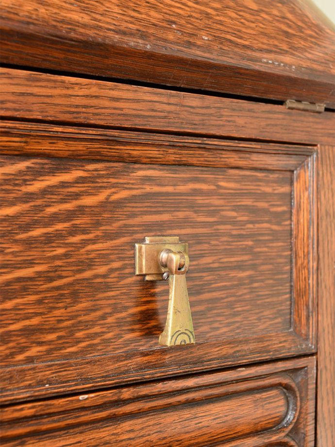 ビューローの取っ手