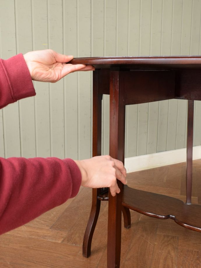 カンタンに伸び縮み出来ます。