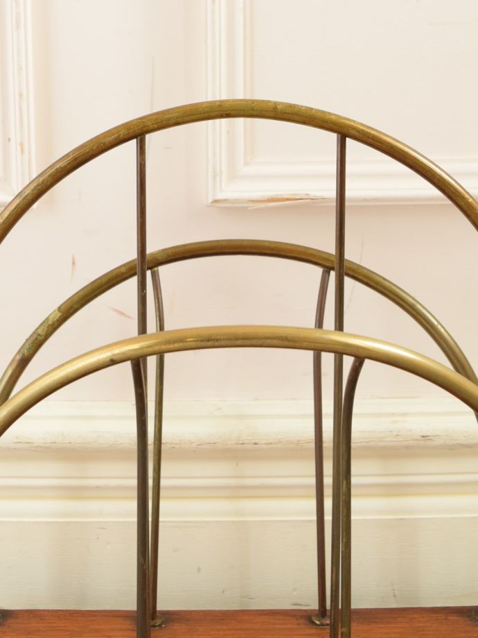 マガジンラックの持ち手