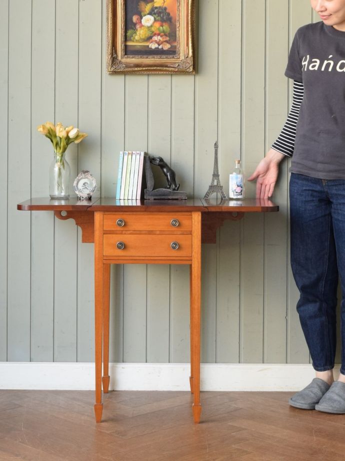 英国アンティークのチェスト