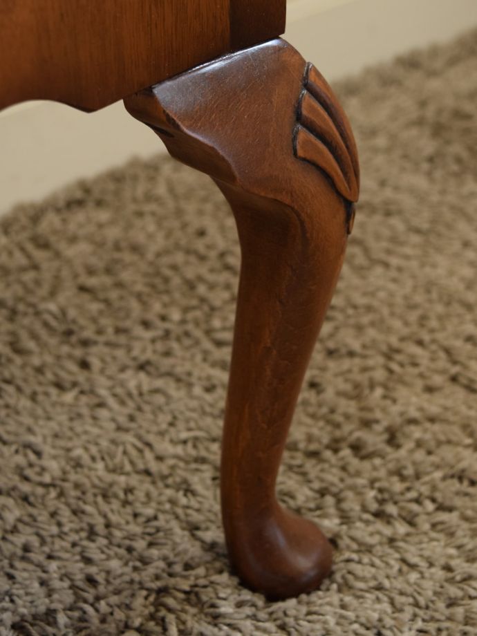 アンティーク家具の脚