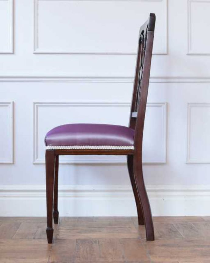 アンティークの椅子の側面