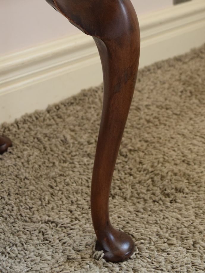 アンティーク家具の脚