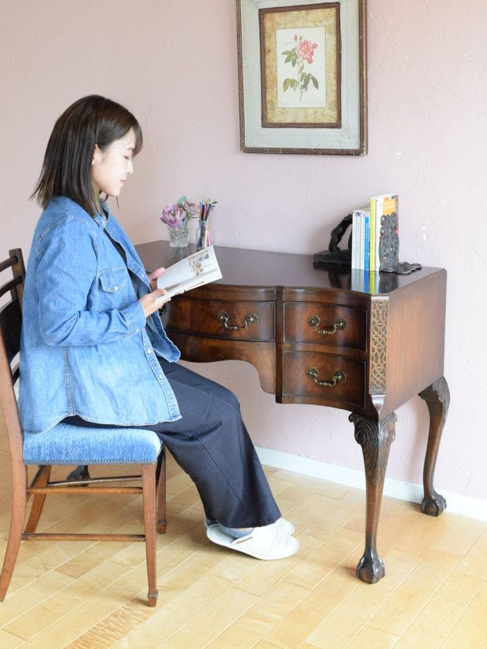 書斎机で楽しむ贅沢な時間