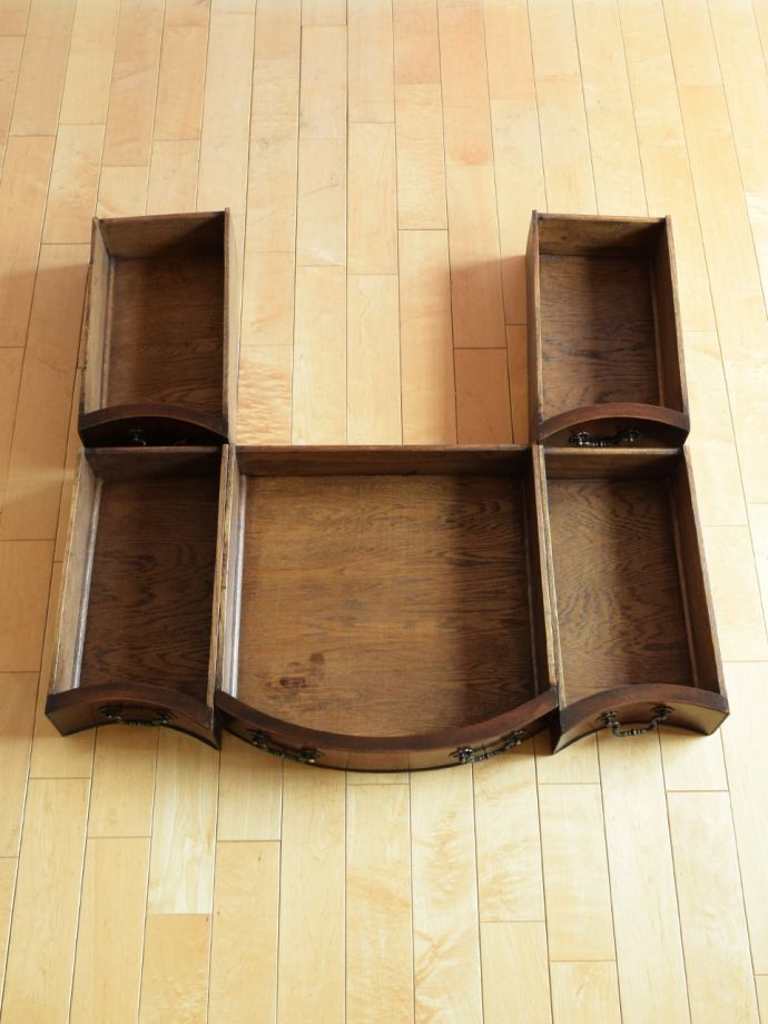 アンティークデスクの引き出し