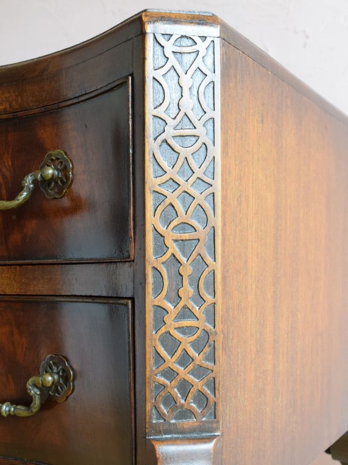 アンティークらしい装飾