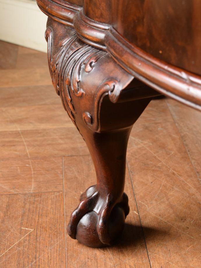 アンティーク家具の脚