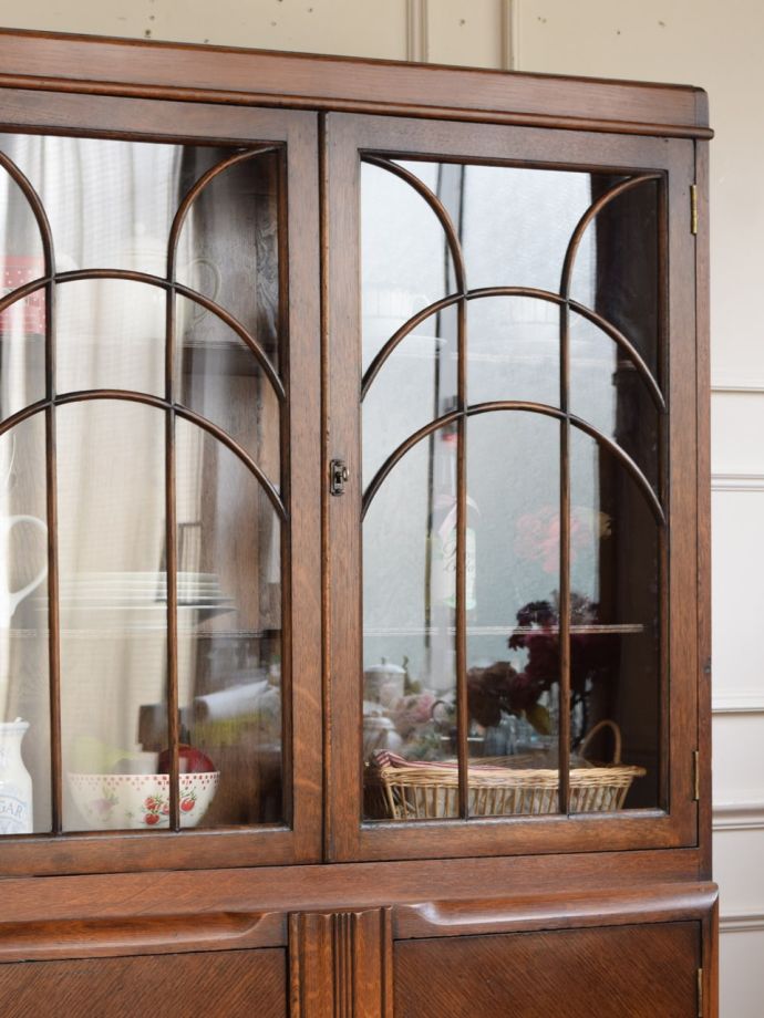 アンティークガラスの扉