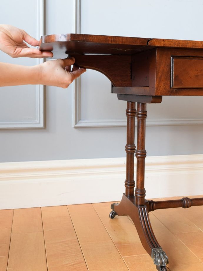 伸長式テーブルのサイズ変更方法