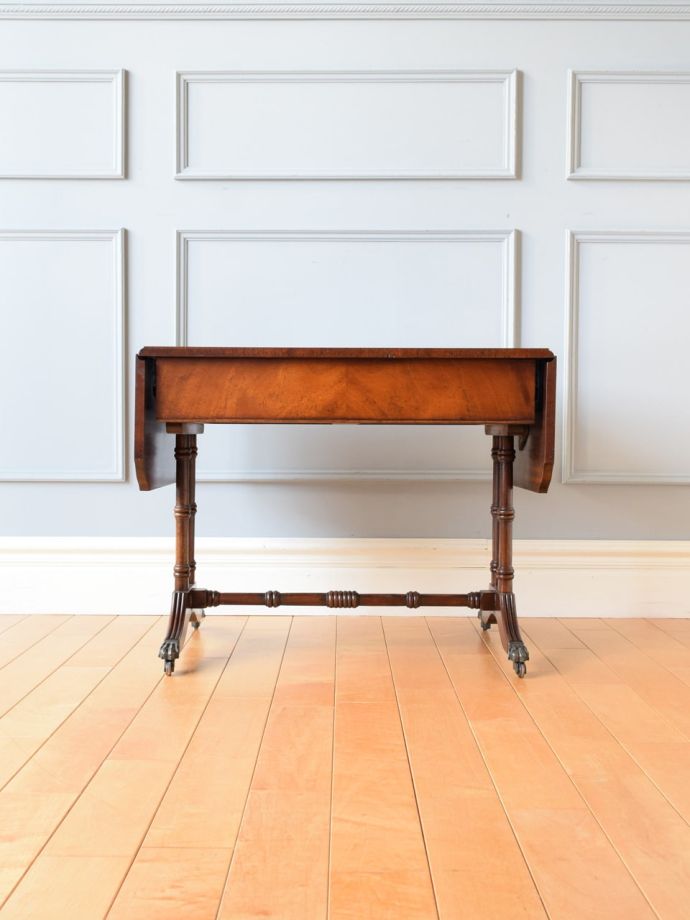 畳んだ時のバタフライテーブル